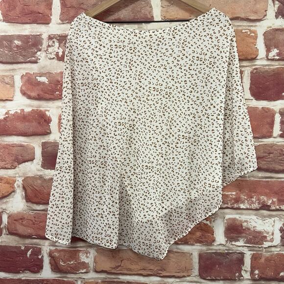 Anthropologie Entro Poncho Top Women's S White Animal Print One Sleeve Shirt - Picture 4 of 8